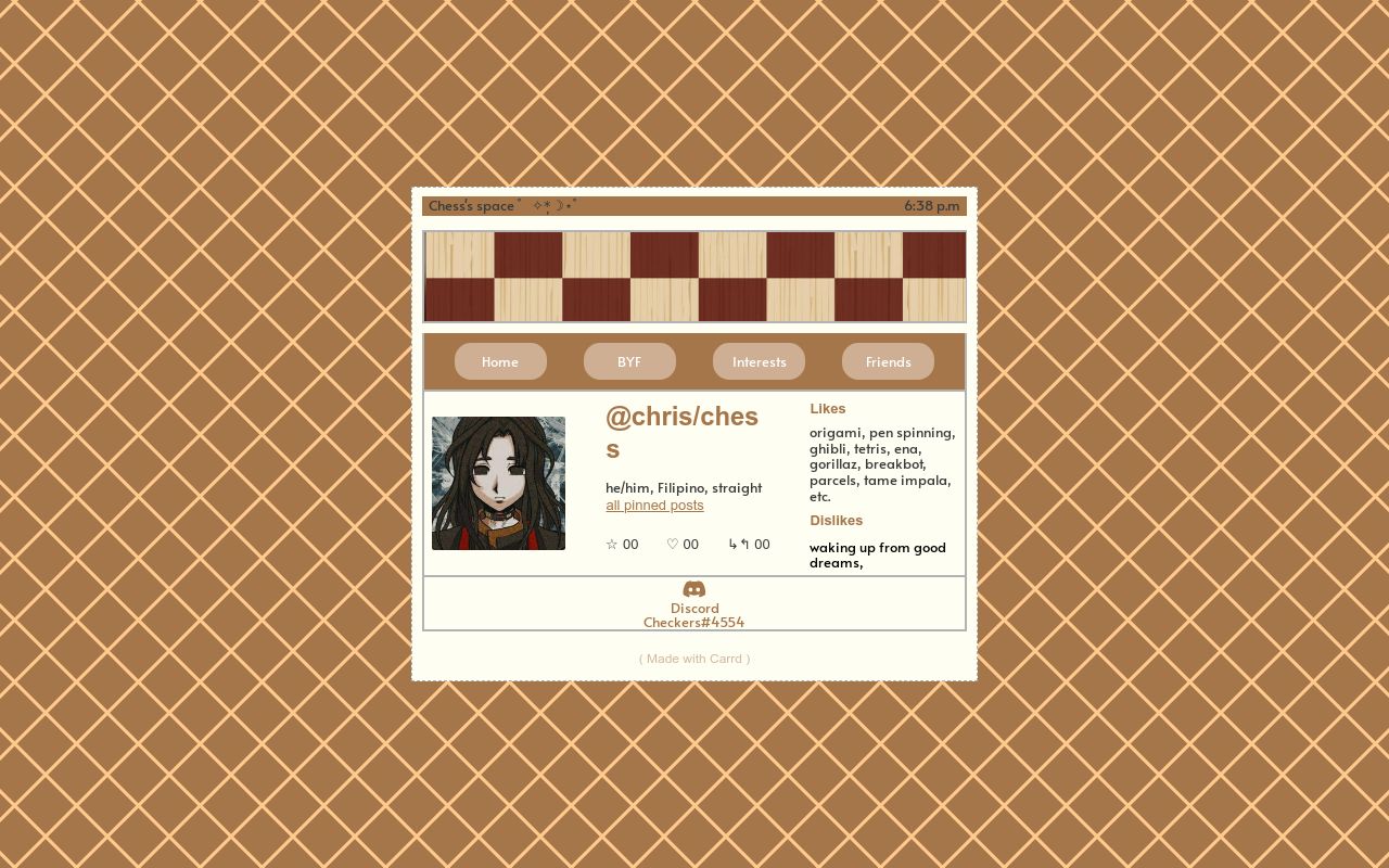 Carrd profile picture for @chessboard